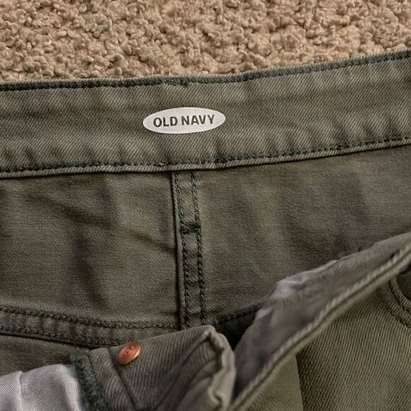 Old Navy High Waisted Button Fly Cut off Mini Jean Skirt - Picture 5 of 9